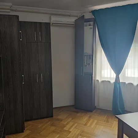 Christie's * Bukarest