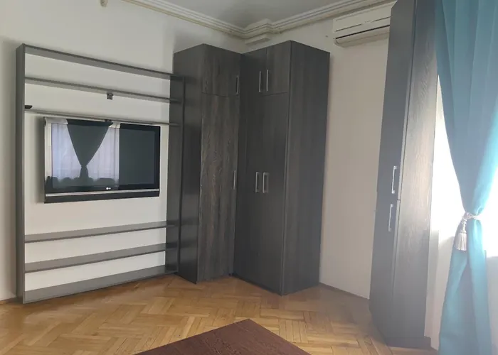 Appartement Christie's Boekarest